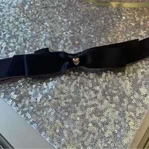Juicy Couture Bow Headband Acessory Gold Heart Hardware Stretchy Adjustable Y2K